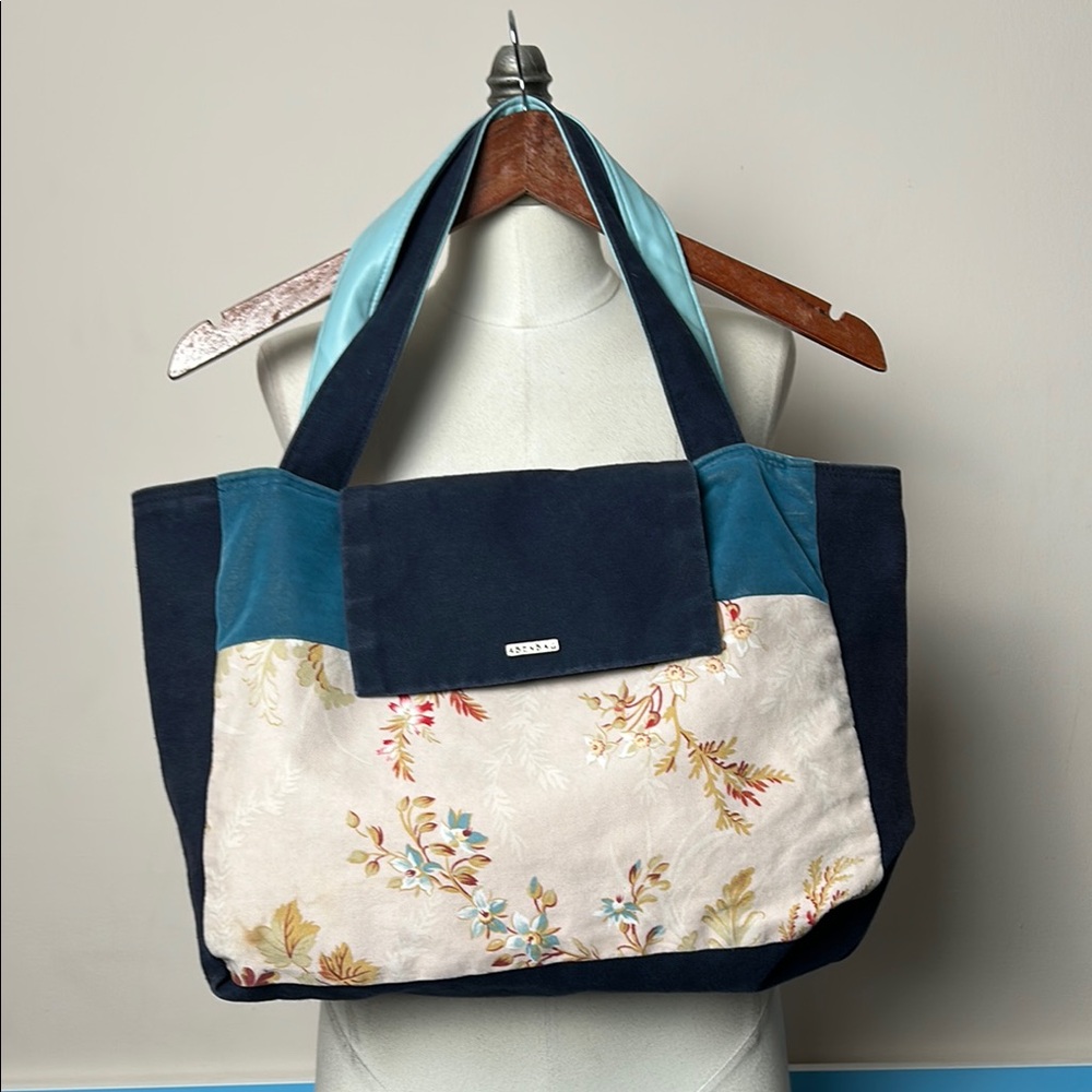 Floral Canvas Tote Bag - Blue and Cream vintage diaper bag? 
Velvet
